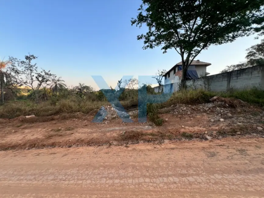 Chácara à venda, 990m2 em Área Rural de Divinópolis, Divinopolis - MG - imagem 3 Foto 3 de Chácara à venda, 990m2 em Área Rural de Divinópolis, Divinopolis - MG