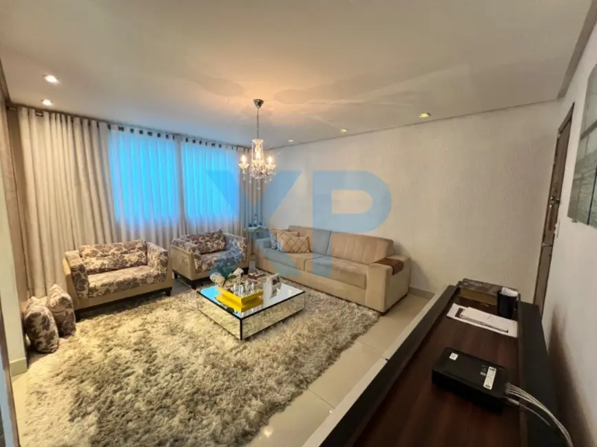 Apartamento com 4 quartos à venda, 260m2 em Santo Antônio, Divinopolis - MG - imagem 5 Foto 5 de Apartamento com 4 quartos à venda, 260m2 em Santo Antônio, Divinopolis - MG