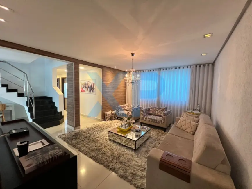 Apartamento com 4 quartos à venda, 260m2 em Santo Antônio, Divinopolis - MG - imagem 2 Foto 2 de Apartamento com 4 quartos à venda, 260m2 em Santo Antônio, Divinopolis - MG