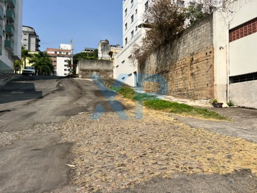 Sala Comercial com 3 quartos à venda, 120m2 em Centro, Divinopolis - MG - imagem 7 Foto 7 de Sala Comercial com 3 quartos à venda, 120m2 em Centro, Divinopolis - MG