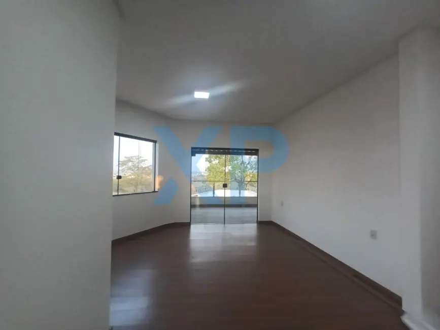 Casa com 3 quartos à venda, 180m2 em Residencial Doutor Walchir Resende Costa, Divinopolis - MG - imagem 6 Foto 6 de Casa com 3 quartos à venda, 180m2 em Residencial Doutor Walchir Resende Costa, Divinopolis - MG