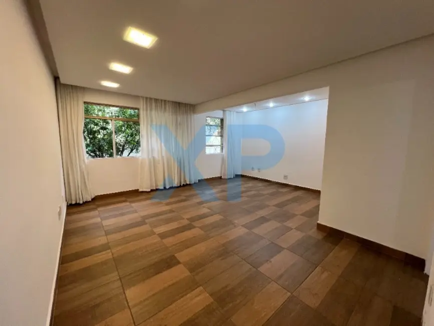 Apartamento com 3 quartos à venda, 130m2 em Centro, Divinopolis - MG - imagem 3 Foto 3 de Apartamento com 3 quartos à venda, 130m2 em Centro, Divinopolis - MG