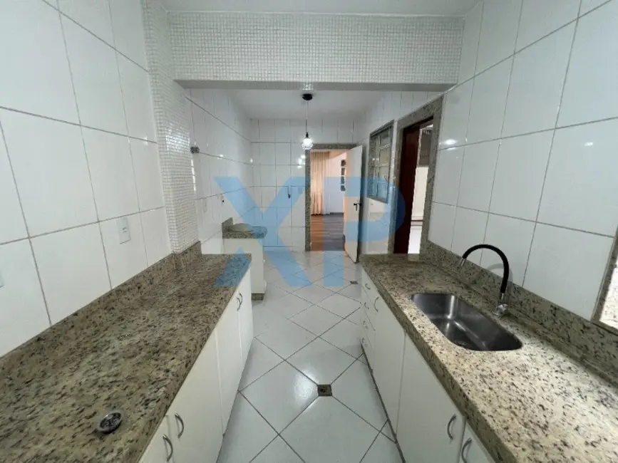 Apartamento com 3 quartos à venda, 130m2 em Centro, Divinopolis - MG - imagem 7 Foto 7 de Apartamento com 3 quartos à venda, 130m2 em Centro, Divinopolis - MG