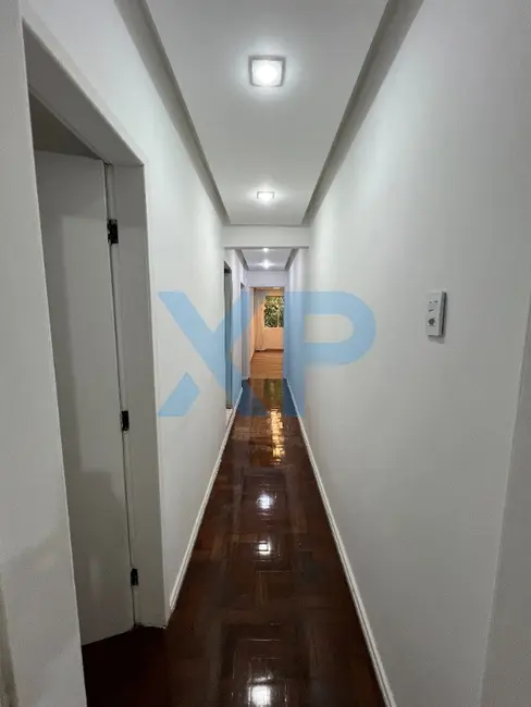 Apartamento com 3 quartos à venda, 130m2 em Centro, Divinopolis - MG - imagem 5 Foto 5 de Apartamento com 3 quartos à venda, 130m2 em Centro, Divinopolis - MG