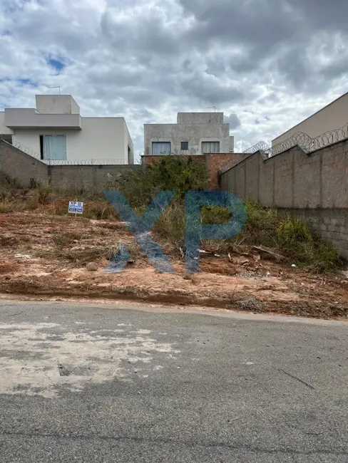 Terreno / Lote à venda, 195m2 em Residencial Doutor Walchir Resende Costa, Divinopolis - MG - imagem 3 Foto 3 de Terreno / Lote à venda, 195m2 em Residencial Doutor Walchir Resende Costa, Divinopolis - MG