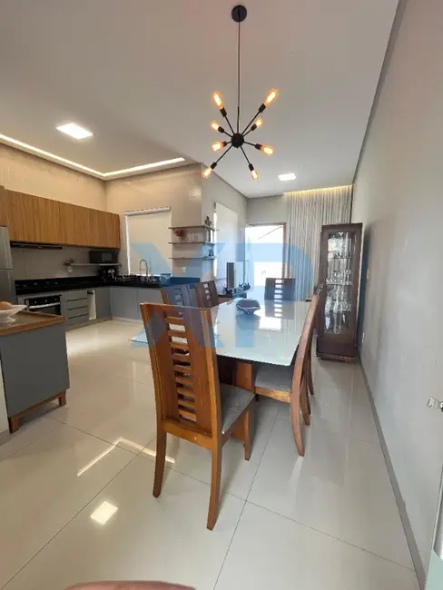 Casa com 3 quartos à venda, 160m2 em Bela Vista, Divinopolis - MG - imagem 8 Foto 8 de Casa com 3 quartos à venda, 160m2 em Bela Vista, Divinopolis - MG