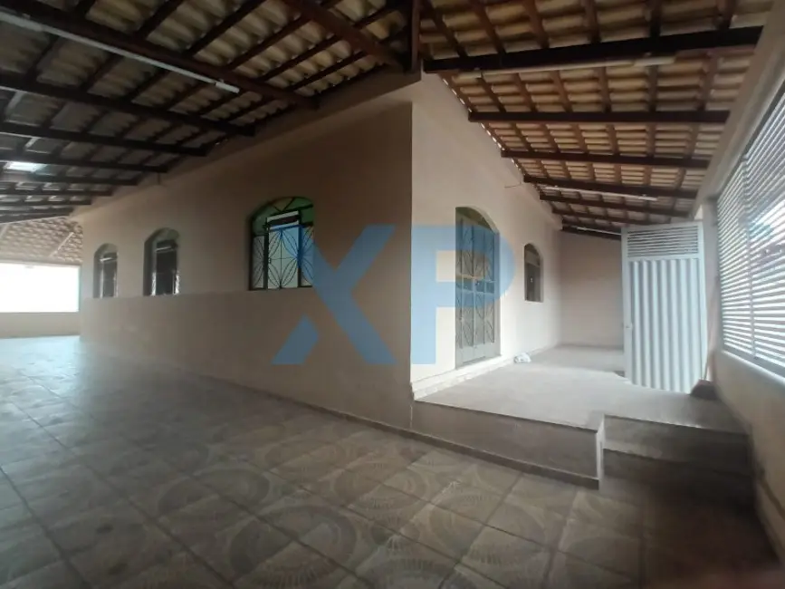 Foto 1 de Casa com 3 quartos à venda, 60m2 em Dulphe Pinto de Aguiar, Divinopolis - MG