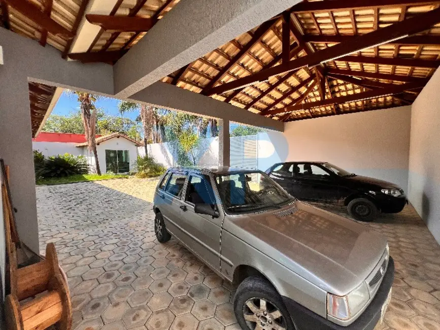 Chácara com 4 quartos à venda, 230m2 em Divinopolis - MG - imagem 5 Foto 5 de Chácara com 4 quartos à venda, 230m2 em Divinopolis - MG