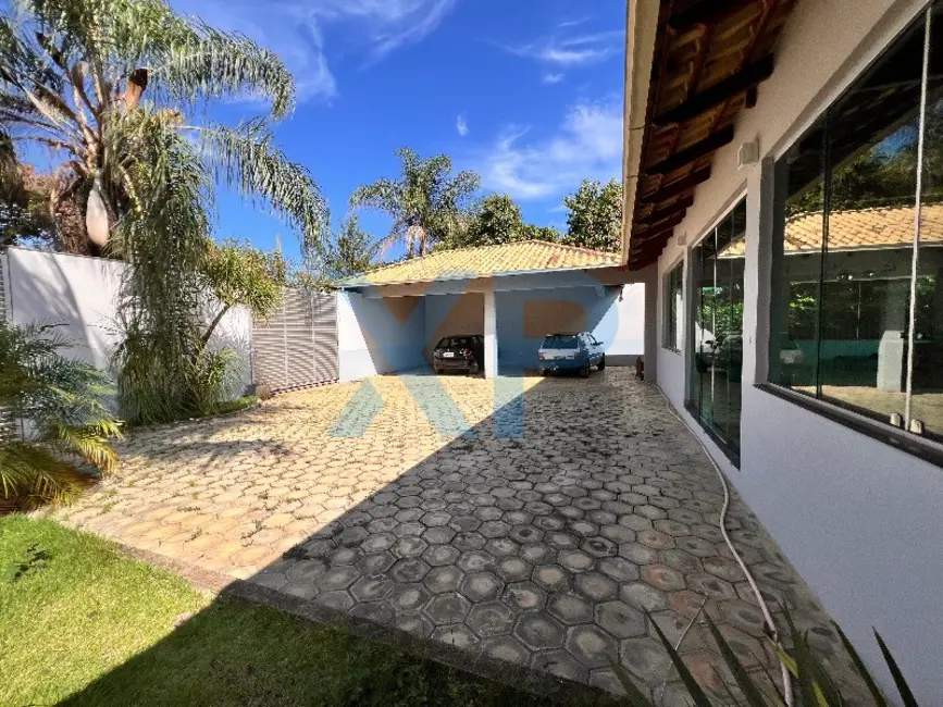 Chácara com 4 quartos à venda, 230m2 em Divinopolis - MG - imagem 4 Foto 4 de Chácara com 4 quartos à venda, 230m2 em Divinopolis - MG