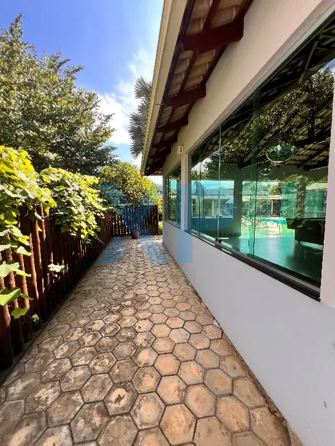 Chácara com 4 quartos à venda, 230m2 em Divinopolis - MG - imagem 9 Foto 9 de Chácara com 4 quartos à venda, 230m2 em Divinopolis - MG