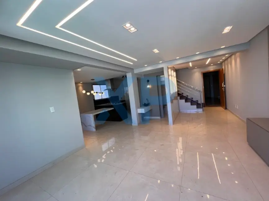 Foto 2 de Apartamento com 3 quartos à venda, 190m2 em Centro, Divinopolis - MG