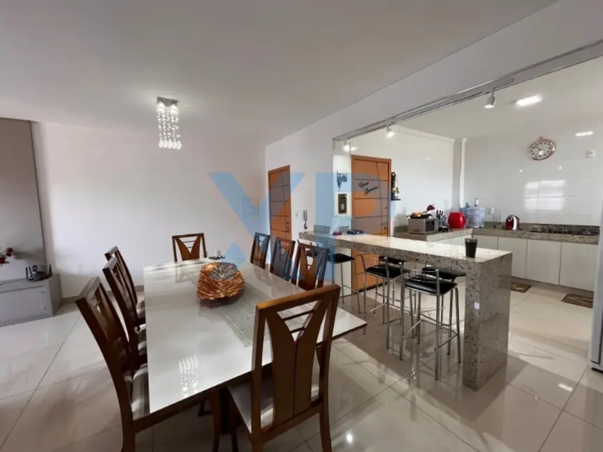 Foto 7 de Apartamento com 3 quartos à venda, 142m2 em Centro, Divinopolis - MG