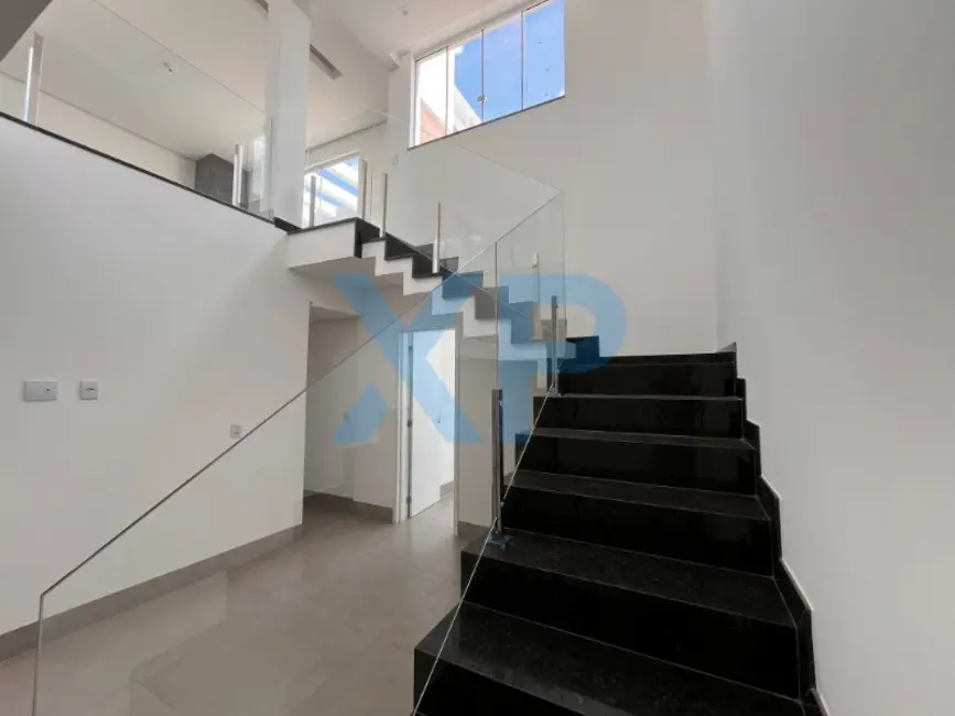 Foto 1 de Apartamento com 3 quartos à venda, 195m2 em Manoel Valinhas, Divinopolis - MG