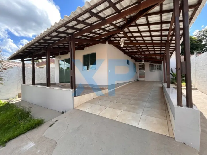 Foto 5 de Casa com 3 quartos à venda, 120m2 em Interlagos, Divinopolis - MG