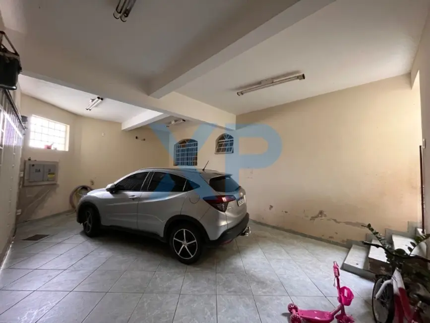 Foto 3 de Casa com 5 quartos à venda, 300m2 em Santa Tereza, Divinopolis - MG