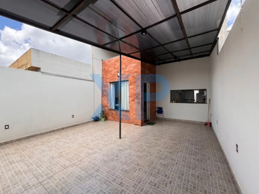 Foto 3 de Casa com 3 quartos à venda, 180m2 em São Roque, Divinopolis - MG