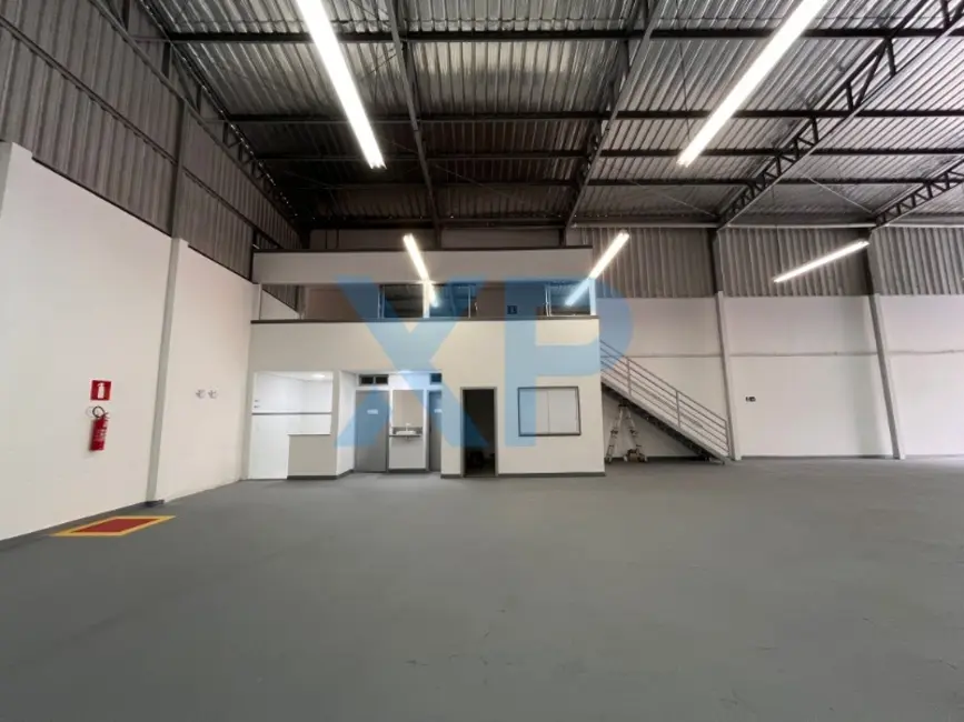 Armazém / Galpão à venda, 700m2 em Santo Antônio, Divinopolis - MG - imagem 6 Foto 6 de Armazém / Galpão à venda, 700m2 em Santo Antônio, Divinopolis - MG