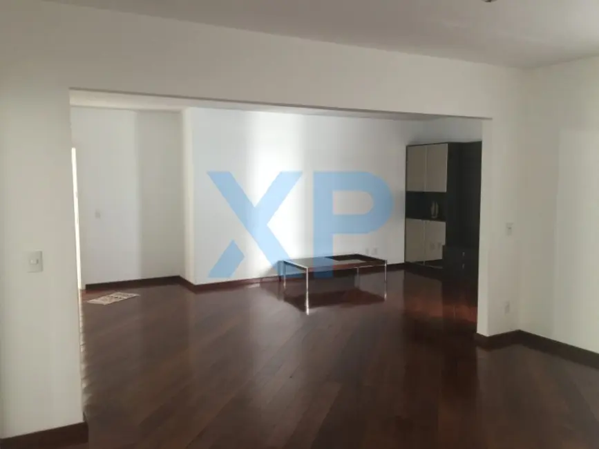 Foto 1 de Apartamento com 4 quartos à venda, 200m2 em Centro, Divinopolis - MG