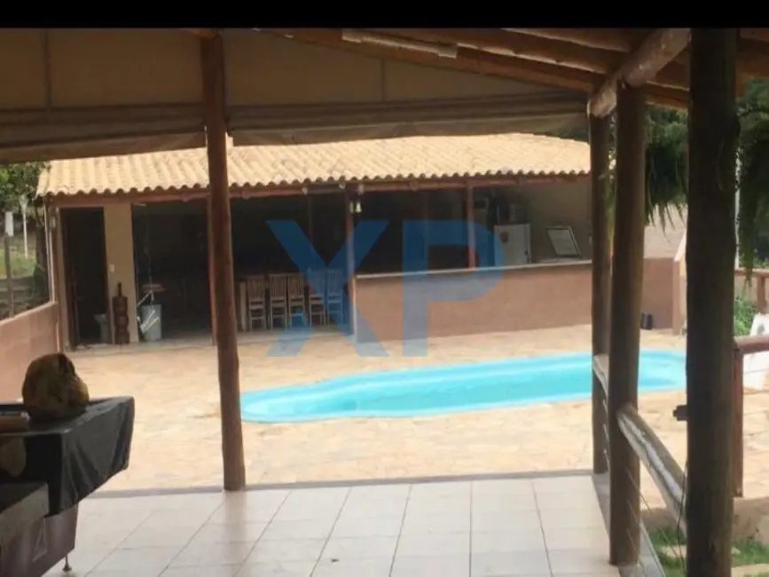 Chácara com 4 quartos à venda, 400m2 em Divinopolis - MG - imagem 4 Foto 4 de Chácara com 4 quartos à venda, 400m2 em Divinopolis - MG