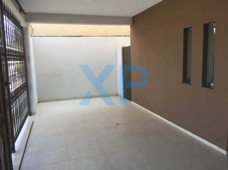 Foto 2 de Casa com 3 quartos à venda, 175m2 em São José, Divinopolis - MG