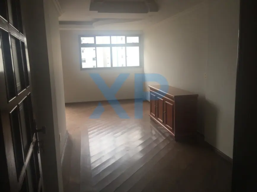 Apartamento com 3 quartos à venda, 150m2 em Centro, Divinopolis - MG - imagem 6 Foto 6 de Apartamento com 3 quartos à venda, 150m2 em Centro, Divinopolis - MG