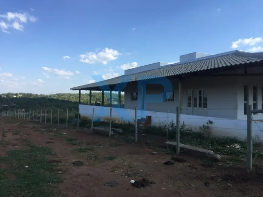 Chácara com 2 quartos à venda, 250m2 em Divinopolis - MG - imagem 3 Foto 3 de Chácara com 2 quartos à venda, 250m2 em Divinopolis - MG