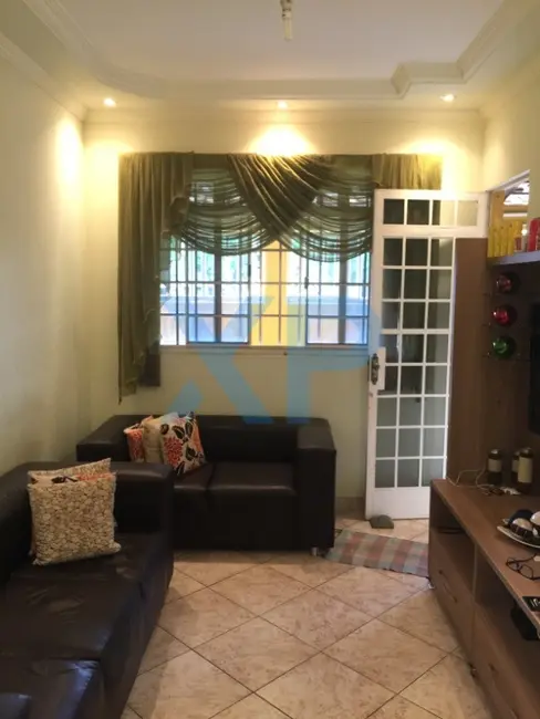 Casa com 3 quartos à venda, 230m2 em Divinopolis - MG - imagem 5 Foto 5 de Casa com 3 quartos à venda, 230m2 em Divinopolis - MG