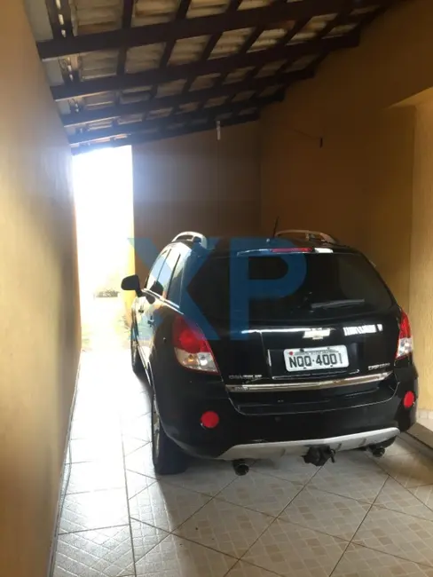 Casa com 3 quartos à venda, 230m2 em Divinopolis - MG - imagem 4 Foto 4 de Casa com 3 quartos à venda, 230m2 em Divinopolis - MG