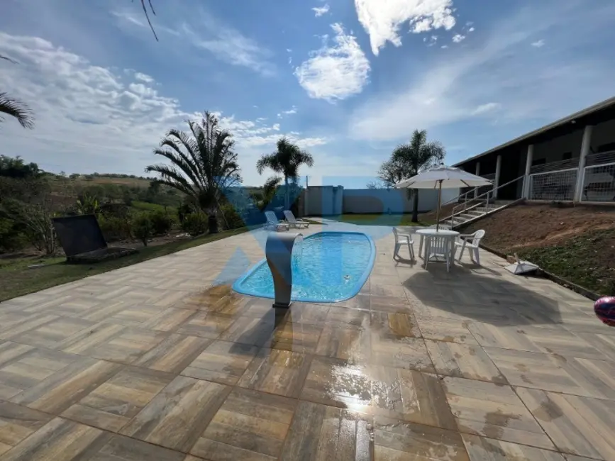 Sítio / Rancho com 3 quartos à venda, 9000m2 em Divinopolis - MG - imagem 8 Foto 8 de Sítio / Rancho com 3 quartos à venda, 9000m2 em Divinopolis - MG