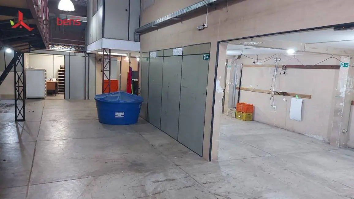 Foto 3 de Sala Comercial à venda e para alugar, 371m2 em Serpa, Caieiras - SP