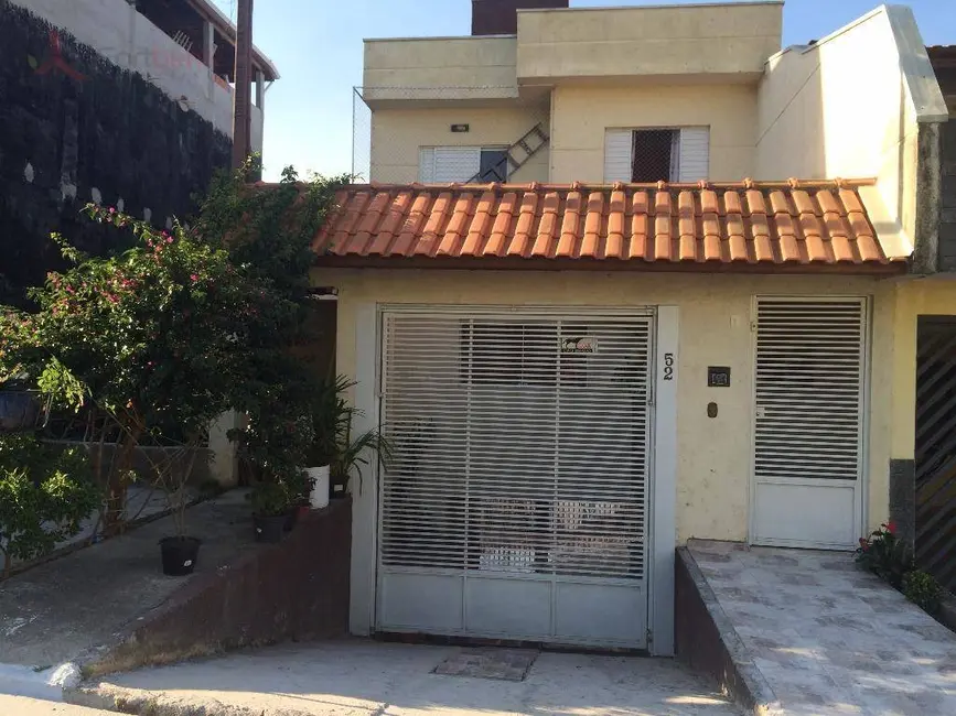 Foto 1 de Sobrado com 3 quartos à venda e para alugar, 125m2 em Serpa, Caieiras - SP