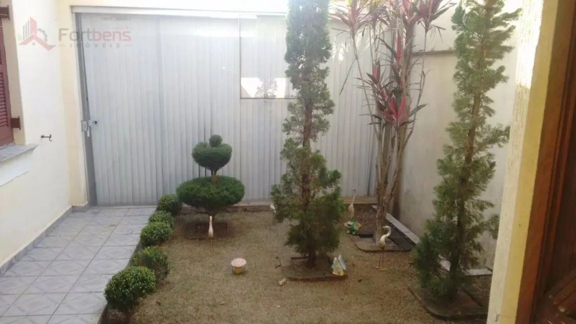 Casa com 4 quartos à venda, 432m2 em Região Central, Caieiras - SP - imagem 4 Foto 4 de Casa com 4 quartos à venda, 432m2 em Região Central, Caieiras - SP