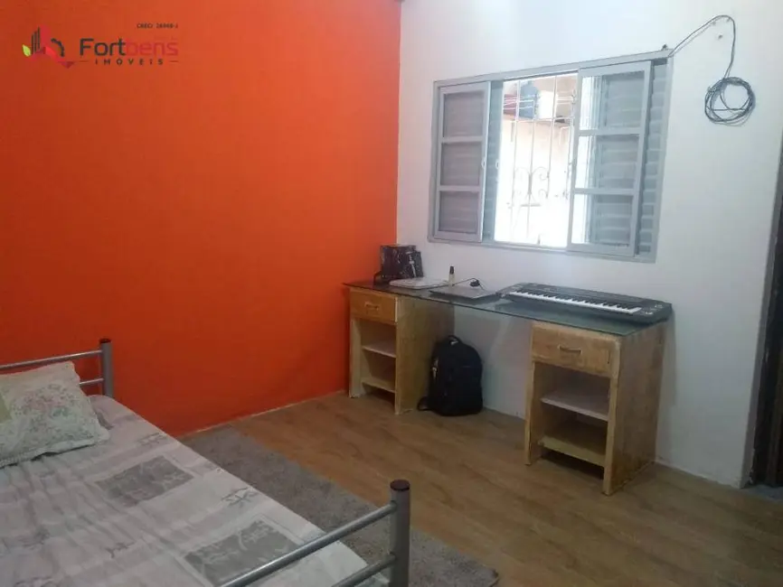 Foto 3 de Casa com 2 quartos à venda, 150m2 em Laranjeiras, Caieiras - SP
