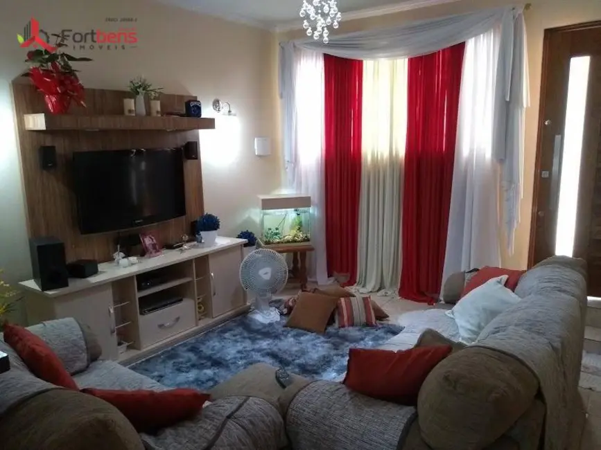 Foto 4 de Casa com 4 quartos à venda, 150m2 em Laranjeiras, Caieiras - SP