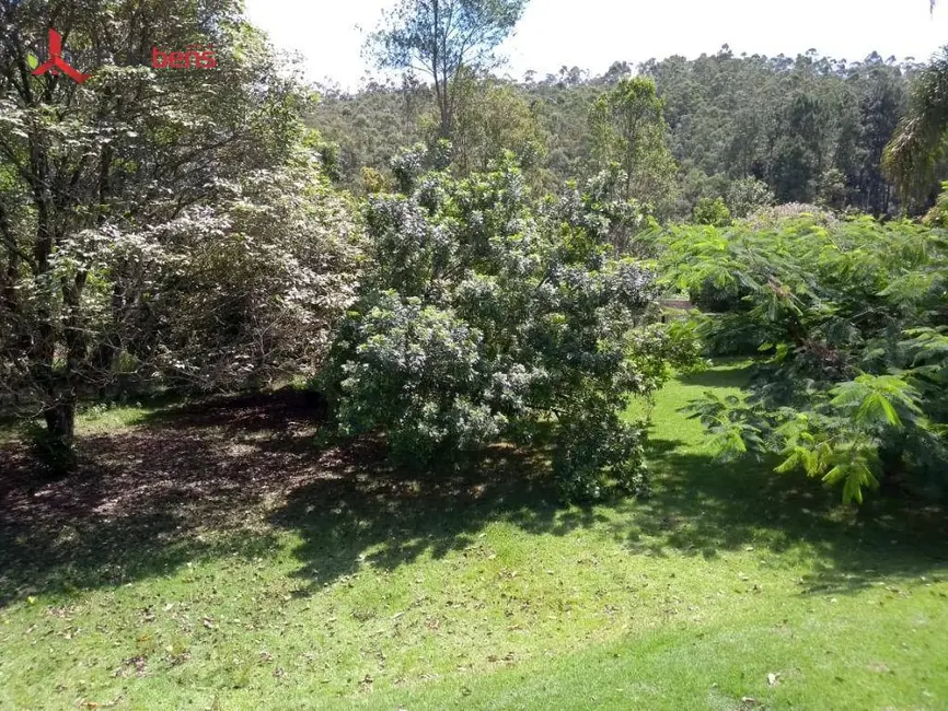 Chácara com 6 quartos à venda, 400m2 em Jardim dos Lagos, Franco Da Rocha - SP - imagem 9 Foto 9 de Chácara com 6 quartos à venda, 400m2 em Jardim dos Lagos, Franco Da Rocha - SP