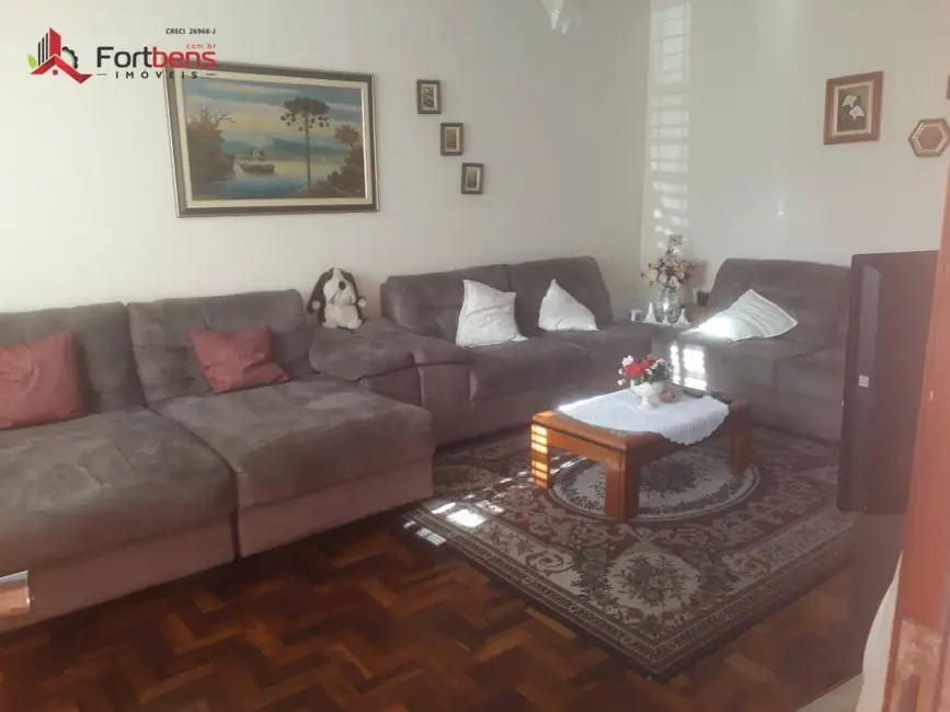 Foto 3 de Casa com 3 quartos à venda, 250m2 em Região Central, Caieiras - SP