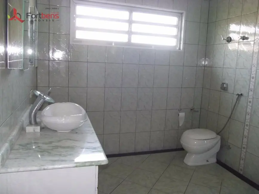 Casa com 2 quartos à venda, 500m2 em Jardim Professor Francisco Morato, Francisco Morato - SP - imagem 8 Foto 8 de Casa com 2 quartos à venda, 500m2 em Jardim Professor Francisco Morato, Francisco Morato - SP