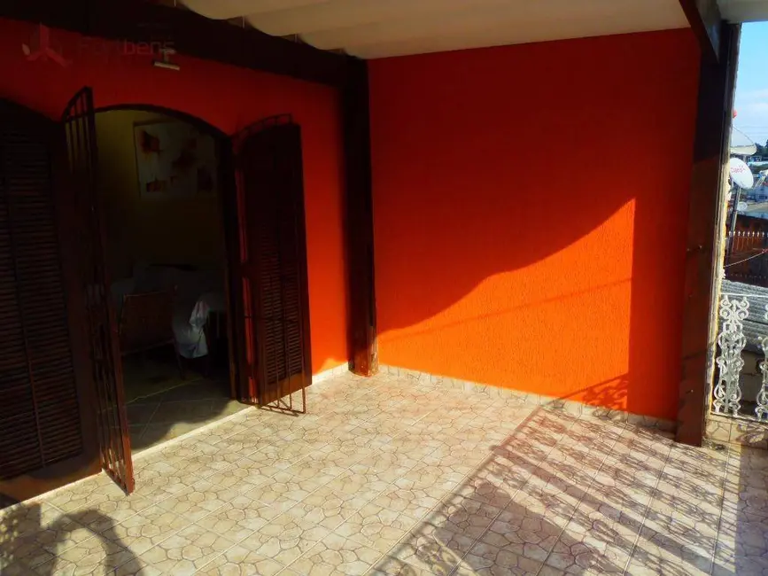 Foto 5 de Sobrado com 3 quartos à venda, 160m2 em Serpa, Caieiras - SP