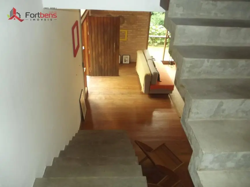 Foto 8 de Sobrado com 3 quartos à venda, 1600m2 em Santa Inês, Caieiras - SP