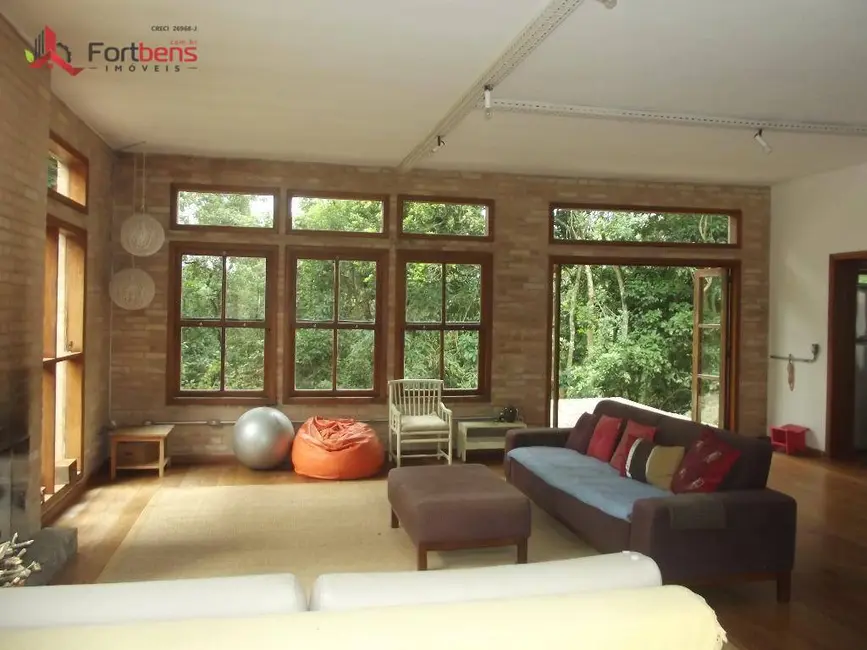 Foto 6 de Sobrado com 3 quartos à venda, 1600m2 em Santa Inês, Caieiras - SP