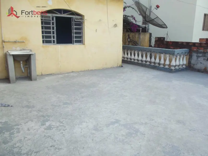 Casa com 3 quartos à venda, 175m2 em Laranjeiras, Caieiras - SP - imagem 4 Foto 4 de Casa com 3 quartos à venda, 175m2 em Laranjeiras, Caieiras - SP