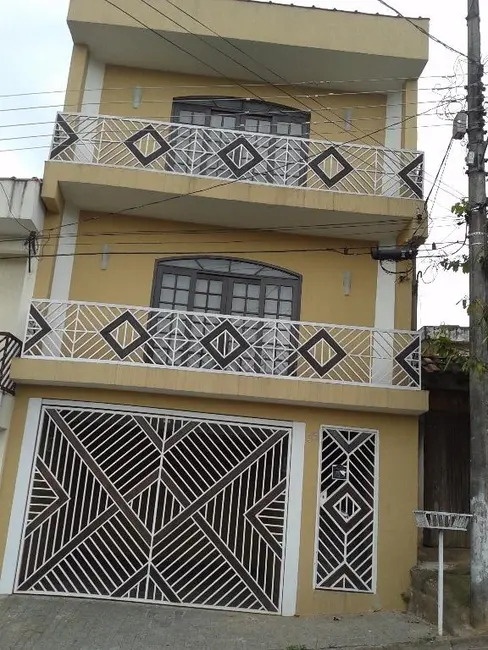 Foto 1 de Sobrado com 4 quartos à venda, 180m2 em Laranjeiras, Caieiras - SP