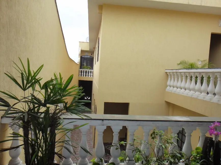 Foto 4 de Sobrado com 4 quartos à venda, 180m2 em Laranjeiras, Caieiras - SP