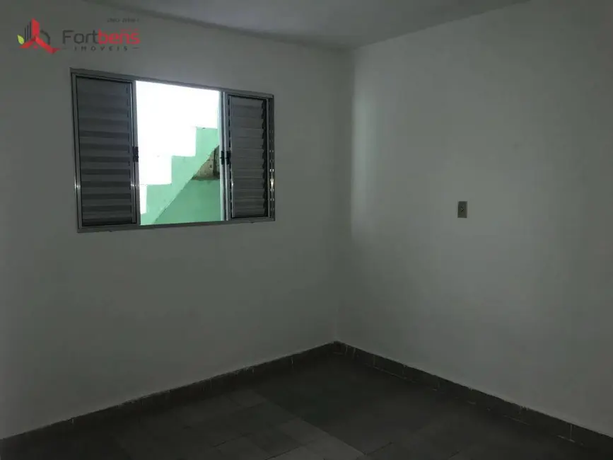 Casa com 1 quarto para alugar, 180m2 em Laranjeiras, Caieiras - SP - imagem 5 Foto 5 de Casa com 1 quarto para alugar, 180m2 em Laranjeiras, Caieiras - SP
