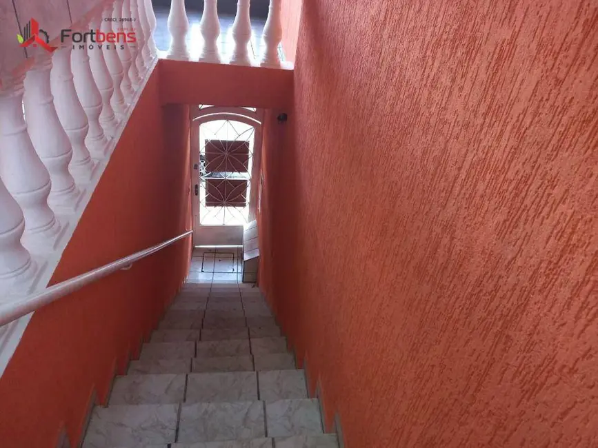 Foto 4 de Sobrado com 2 quartos à venda, 199m2 em Laranjeiras, Caieiras - SP