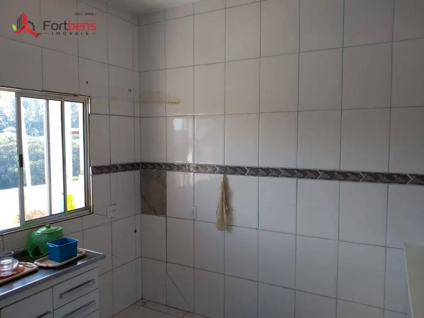 Casa com 2 quartos à venda, 160m2 em Nova Era, Caieiras - SP - imagem 8 Foto 8 de Casa com 2 quartos à venda, 160m2 em Nova Era, Caieiras - SP