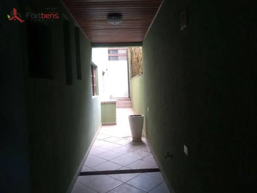Sobrado com 3 quartos para alugar, 150m2 em Serpa, Caieiras - SP - imagem 7 Foto 7 de Sobrado com 3 quartos para alugar, 150m2 em Serpa, Caieiras - SP