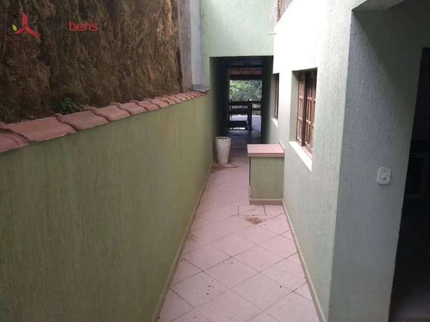 Sobrado com 3 quartos para alugar, 150m2 em Serpa, Caieiras - SP - imagem 9 Foto 9 de Sobrado com 3 quartos para alugar, 150m2 em Serpa, Caieiras - SP