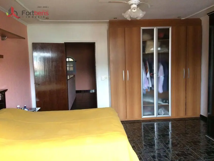 Sobrado com 3 quartos à venda, 125m2 em Serpa, Caieiras - SP - imagem 5 Foto 5 de Sobrado com 3 quartos à venda, 125m2 em Serpa, Caieiras - SP