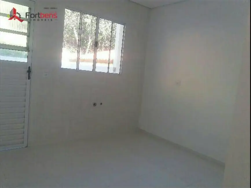 Sobrado com 2 quartos à venda, 300m2 em Jardim Alegria, Francisco Morato - SP - imagem 8 Foto 8 de Sobrado com 2 quartos à venda, 300m2 em Jardim Alegria, Francisco Morato - SP